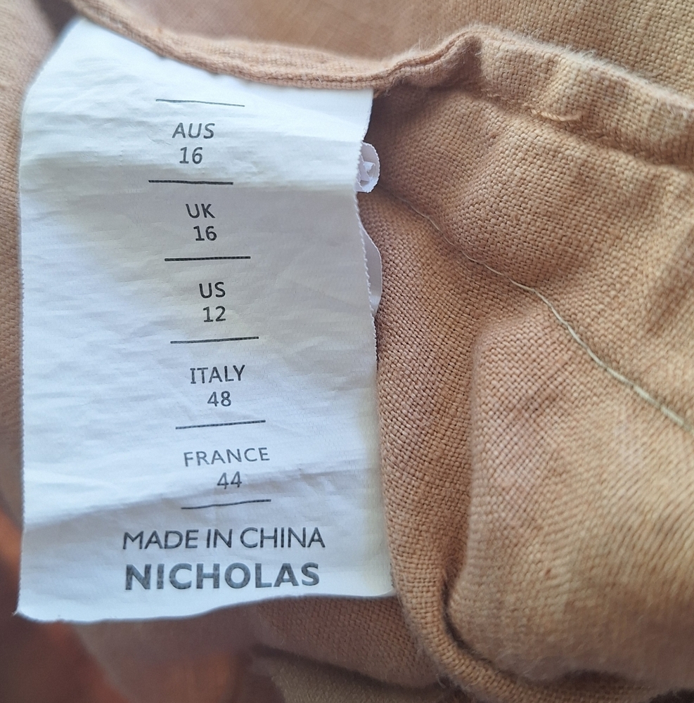 Nicholas Delfina Longline‎ Linen Short - Picture 10 of 11